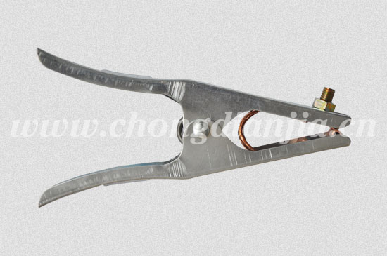 ���ʳ���